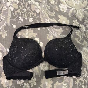 Victoria Secret 36D bra